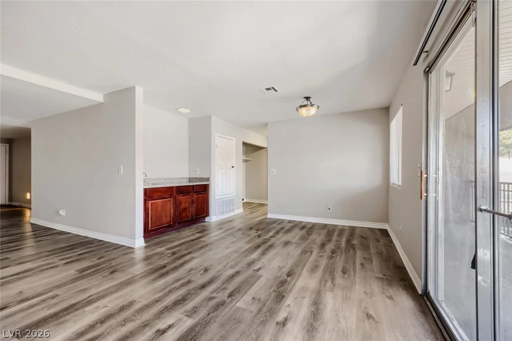 5449 Indian River, Las Vegas, NV 89103