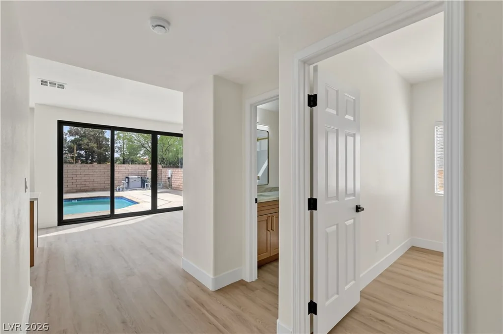 8307 San Ramon, Las Vegas, NV 89147