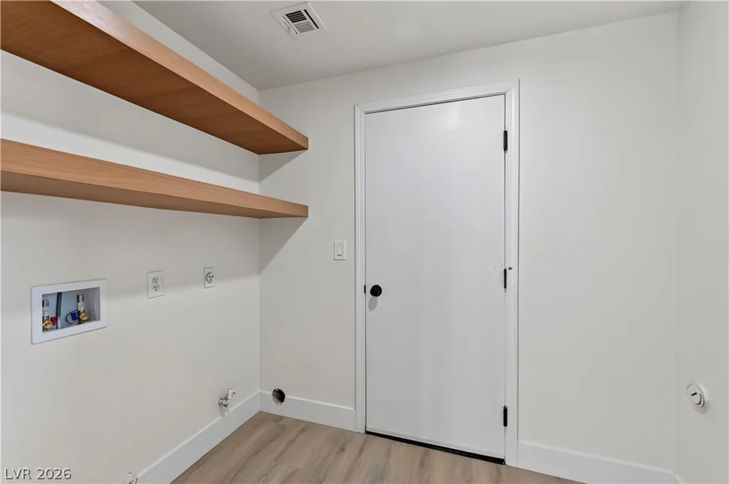 8307 San Ramon, Las Vegas, NV 89147