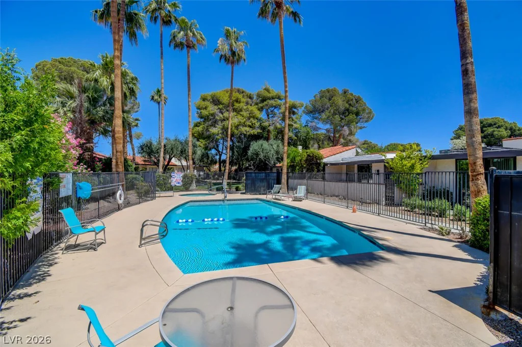 3460 Pino, Las Vegas, NV 89121