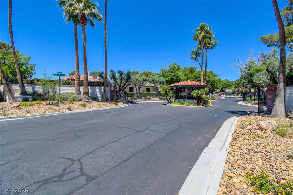 3460 Pino, Las Vegas, NV 89121