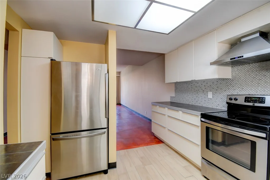3460 Pino, Las Vegas, NV 89121