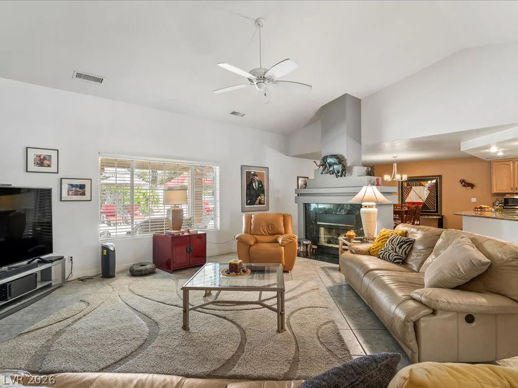 3740 Rick Stratton, Las Vegas, NV 89120
