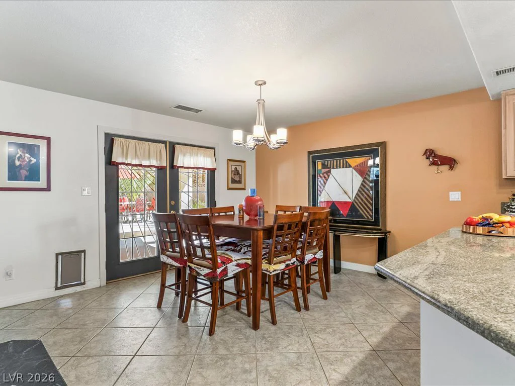 3740 Rick Stratton, Las Vegas, NV 89120