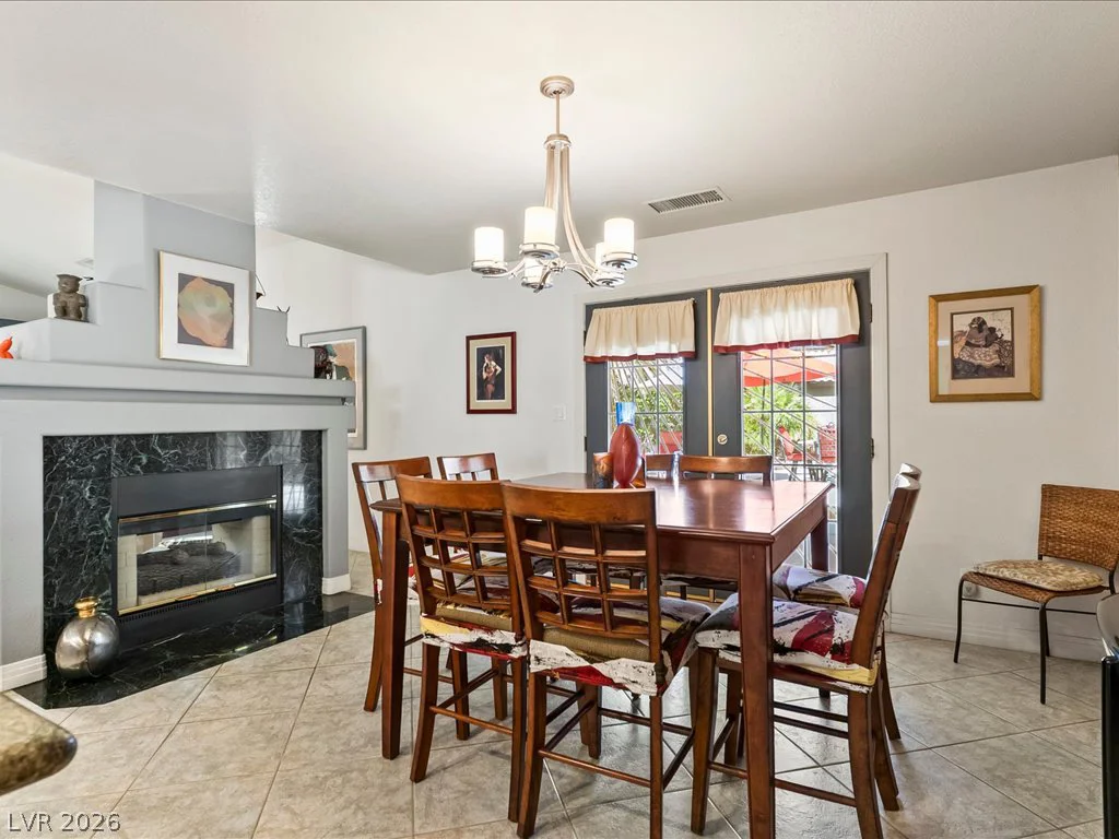 3740 Rick Stratton, Las Vegas, NV 89120