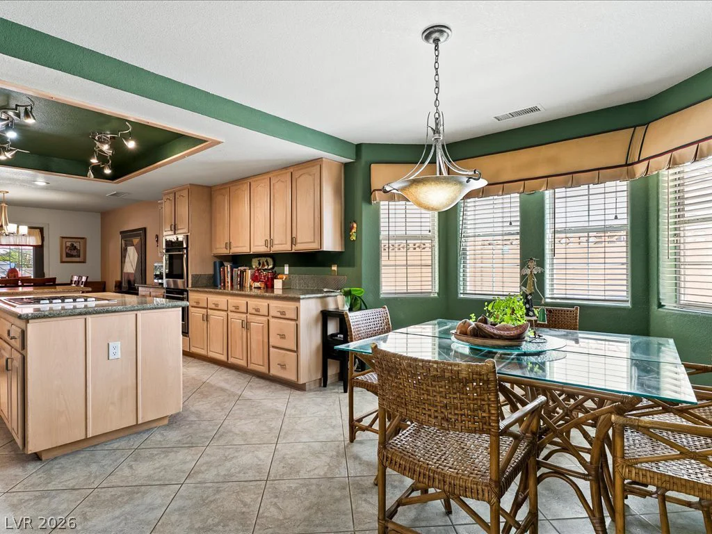 3740 Rick Stratton, Las Vegas, NV 89120