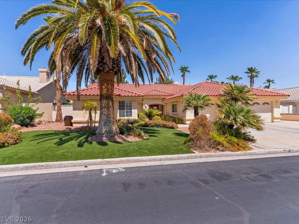 3740 Rick Stratton, Las Vegas, NV 89120