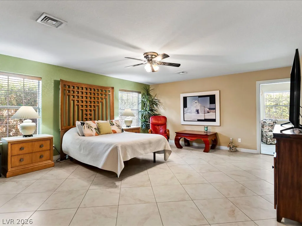 3740 Rick Stratton, Las Vegas, NV 89120