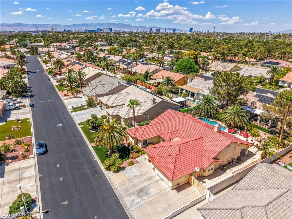 3740 Rick Stratton, Las Vegas, NV 89120