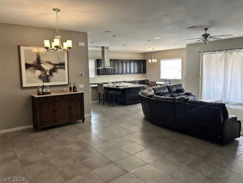 8823 Sherborne Gate, Las Vegas, NV 89148