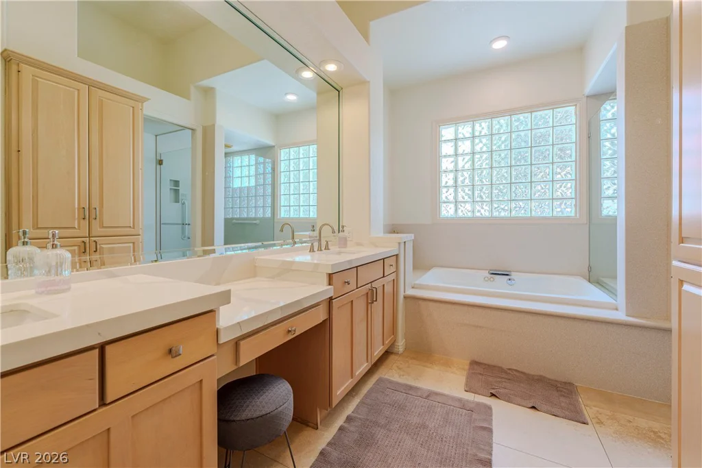 5121 Kapalua, Las Vegas, NV 89113