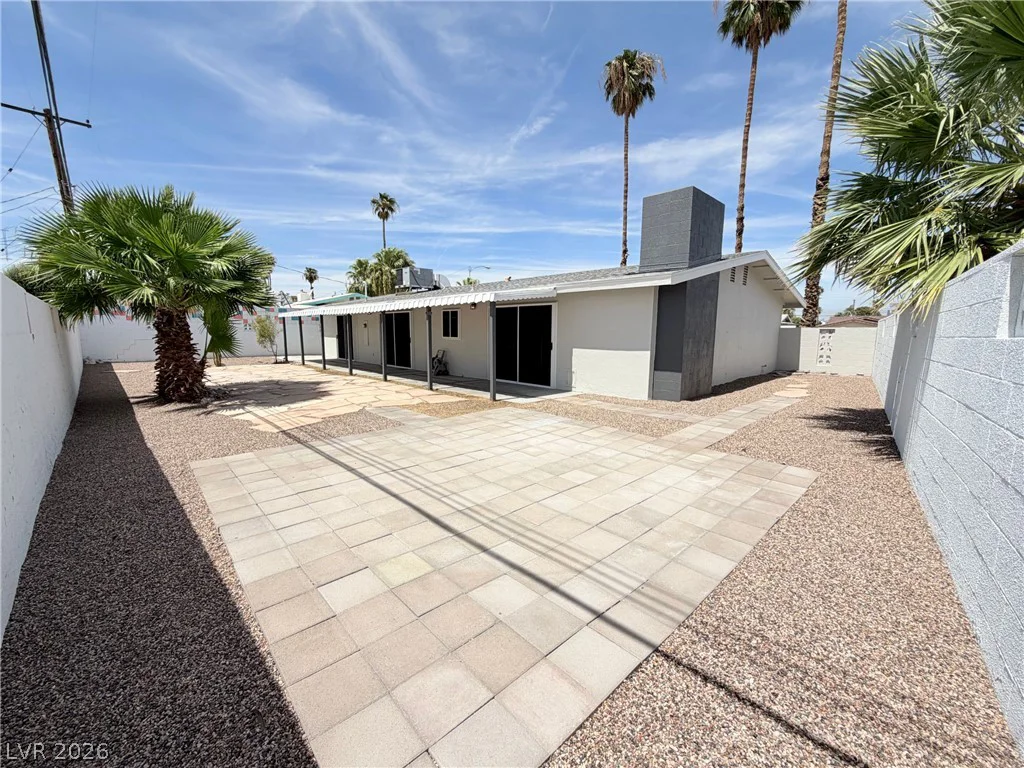 1483 Pawnee, Las Vegas, NV 89169