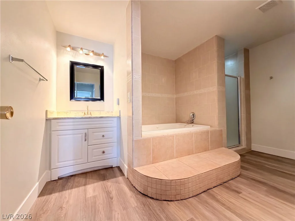 1483 Pawnee, Las Vegas, NV 89169