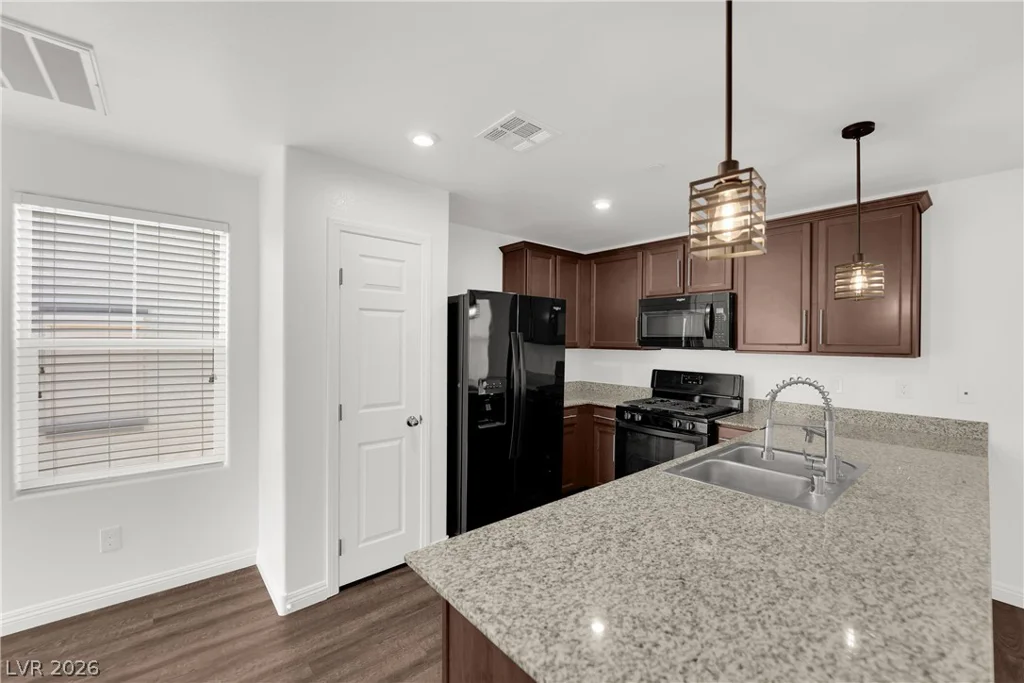 4594 Ingleton, Las Vegas, NV 89115