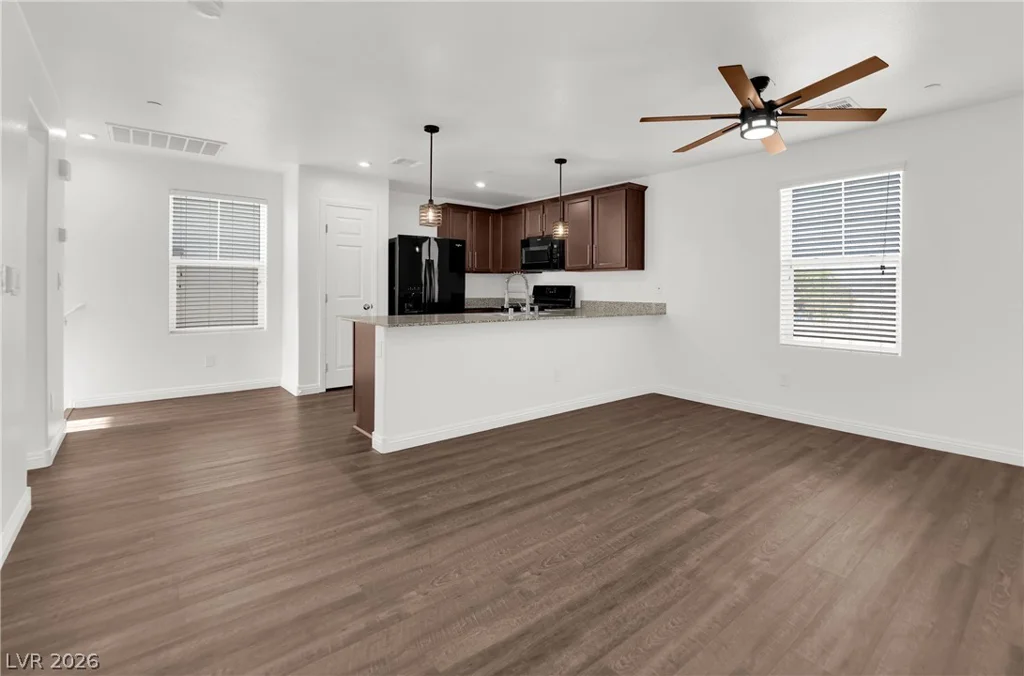 4594 Ingleton, Las Vegas, NV 89115