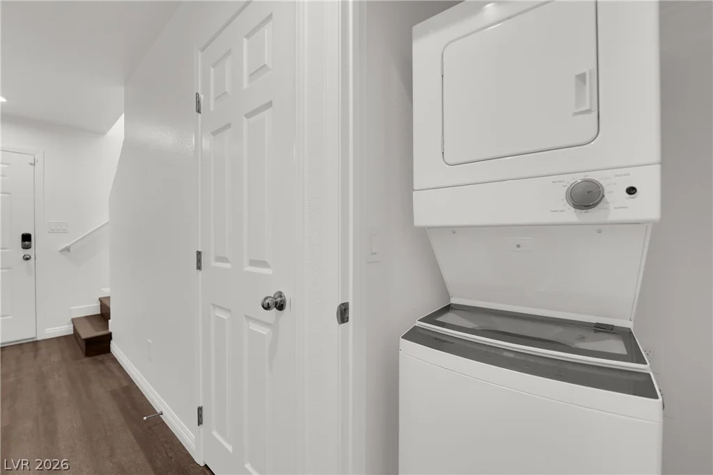 4594 Ingleton, Las Vegas, NV 89115
