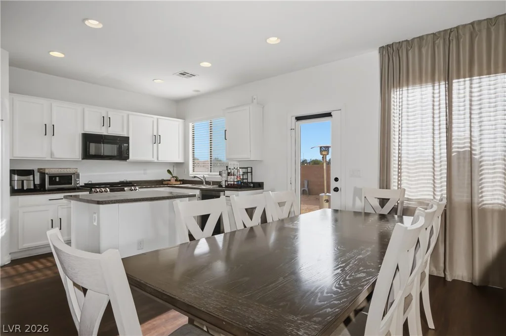 5617 Midnight Breeze, North Las Vegas, NV 89081