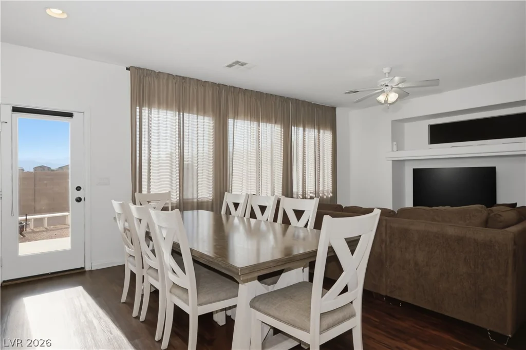5617 Midnight Breeze, North Las Vegas, NV 89081