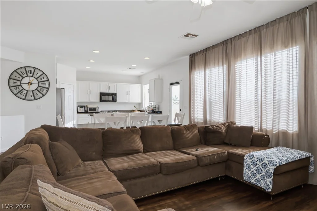 5617 Midnight Breeze, North Las Vegas, NV 89081