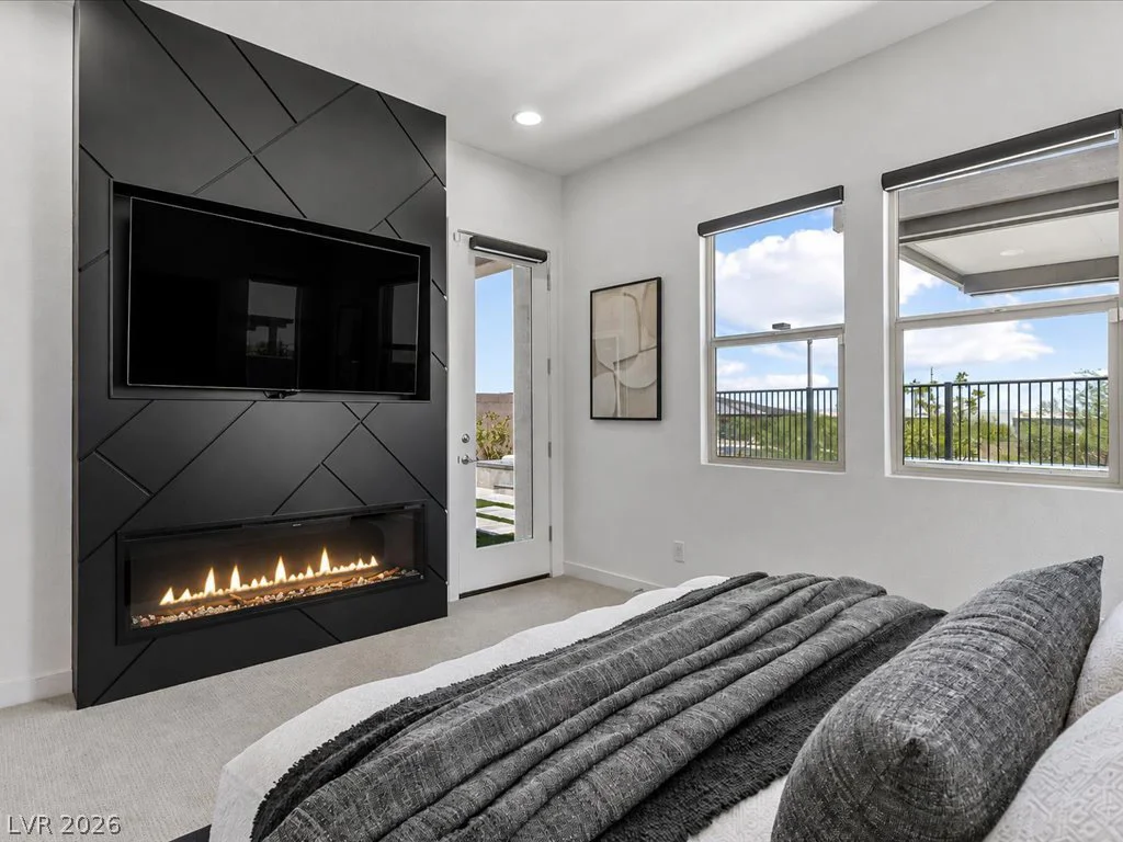 358 Nine Mile Creek, Las Vegas, NV 89138
