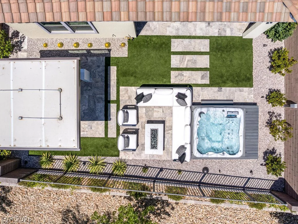 358 Nine Mile Creek, Las Vegas, NV 89138