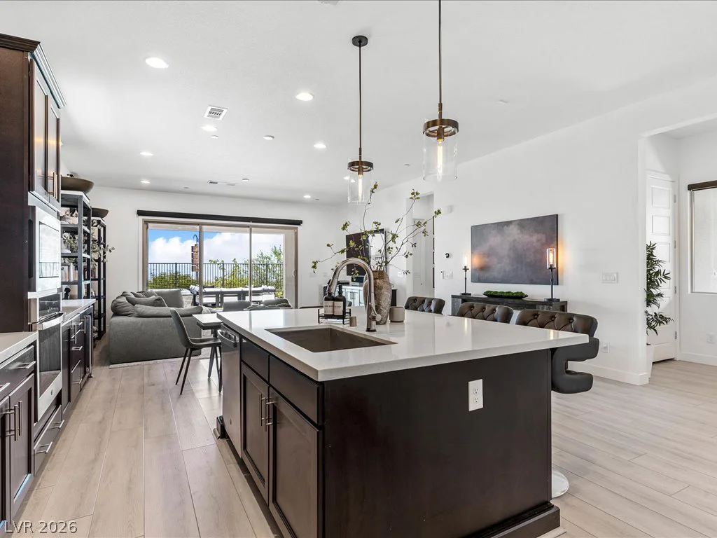 358 Nine Mile Creek, Las Vegas, NV 89138
