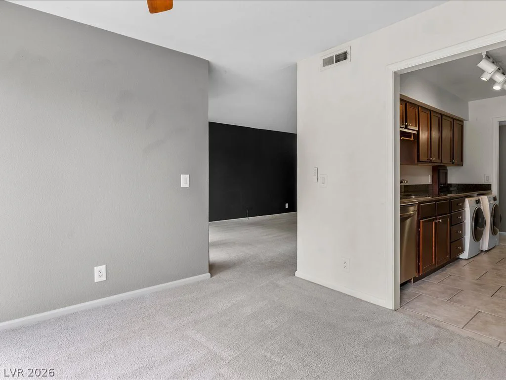 2831 Geary, Las Vegas, NV 89109