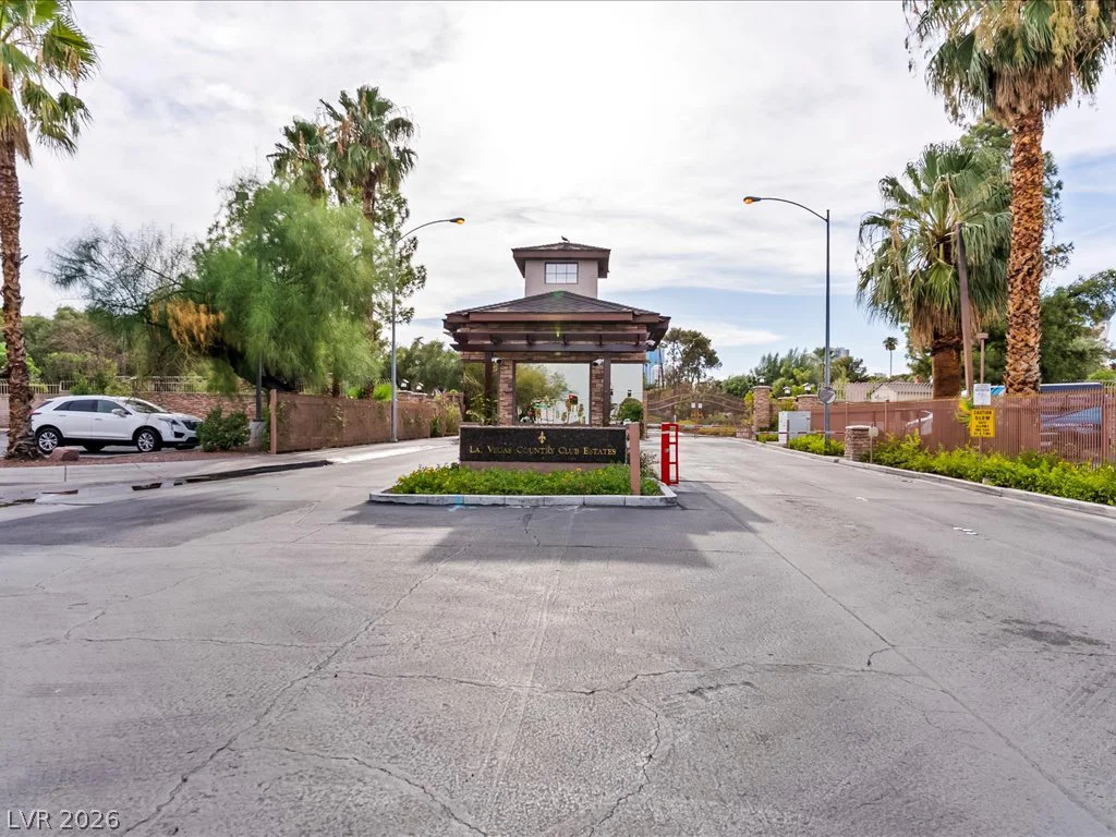 2831 Geary, Las Vegas, NV 89109