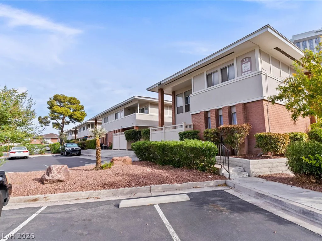2831 Geary, Las Vegas, NV 89109