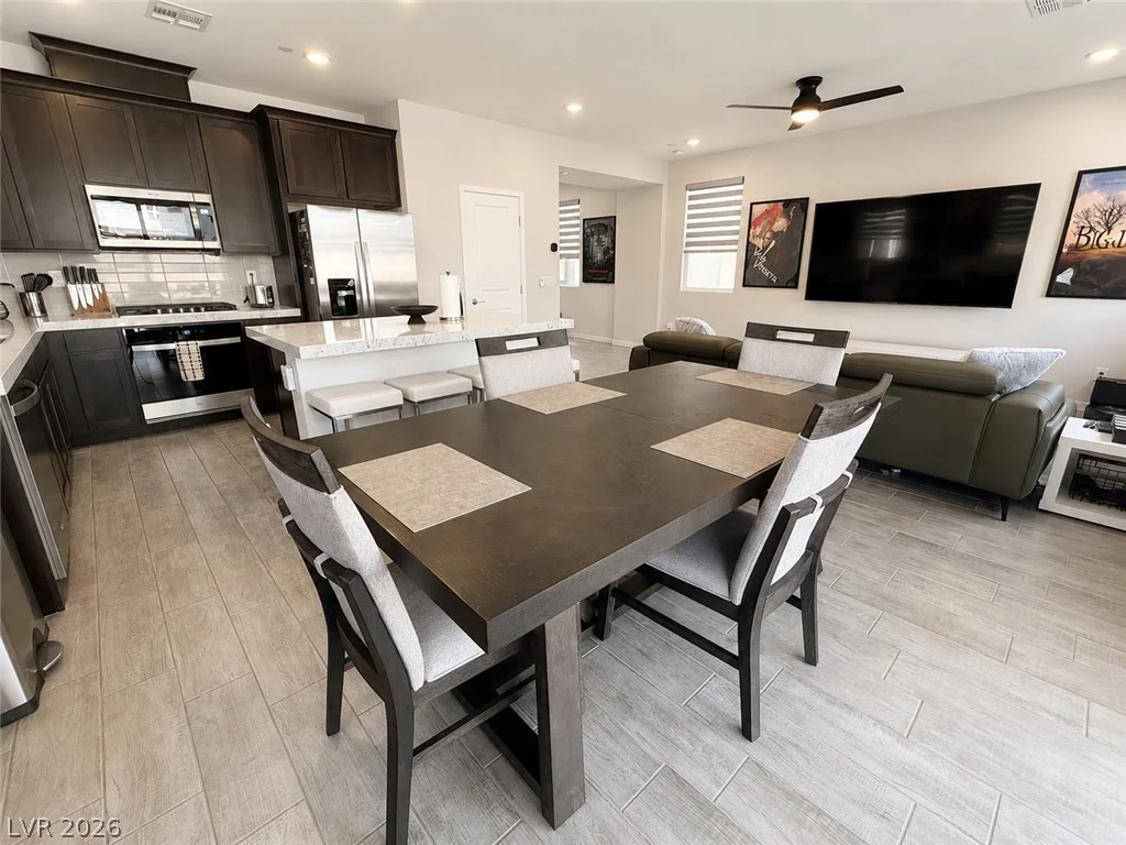 10650 Deibel, Las Vegas, NV 89166