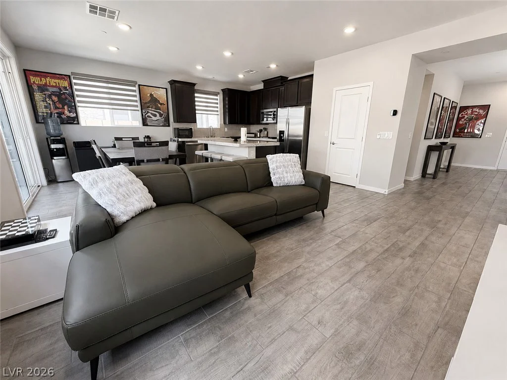 10650 Deibel, Las Vegas, NV 89166