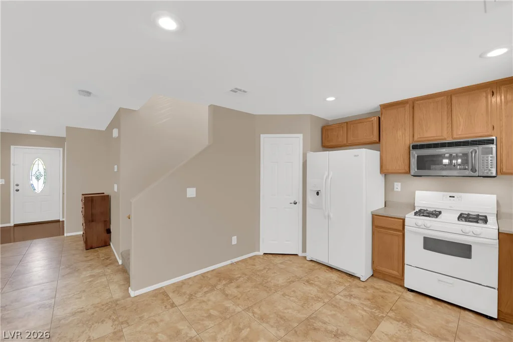 593 Shewsbury, Las Vegas, NV 89178
