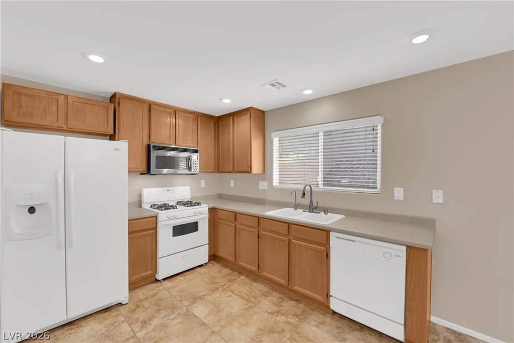 593 Shewsbury, Las Vegas, NV 89178