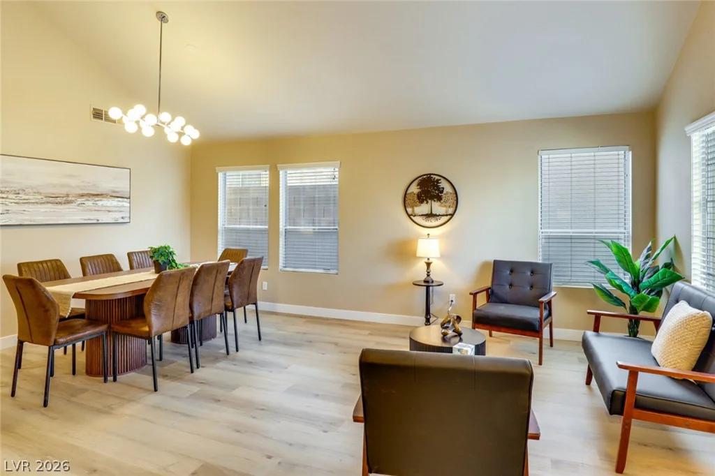 1045 Thornfield, Las Vegas, NV 89123