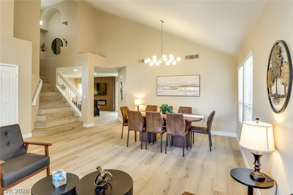 1045 Thornfield, Las Vegas, NV 89123