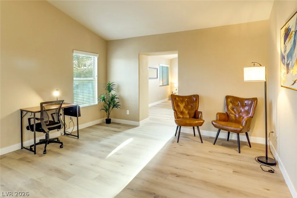 1045 Thornfield, Las Vegas, NV 89123