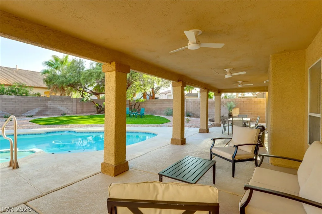 1045 Thornfield, Las Vegas, NV 89123