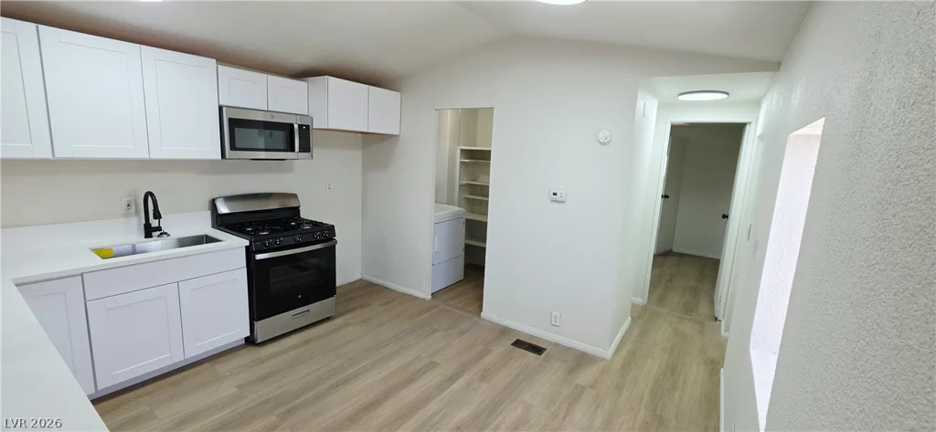 183 Mojave, Henderson, NV 89015