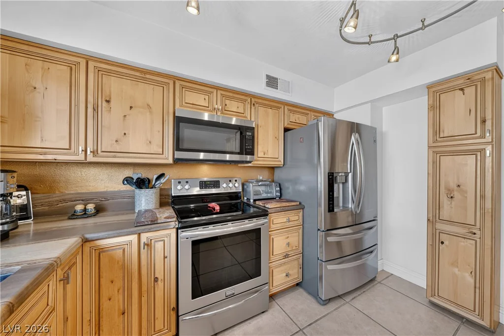 3209 Kinsale, Las Vegas, NV 89121