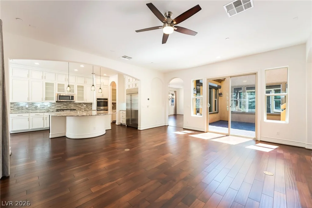 72 Rezzonico, Henderson, NV 89011
