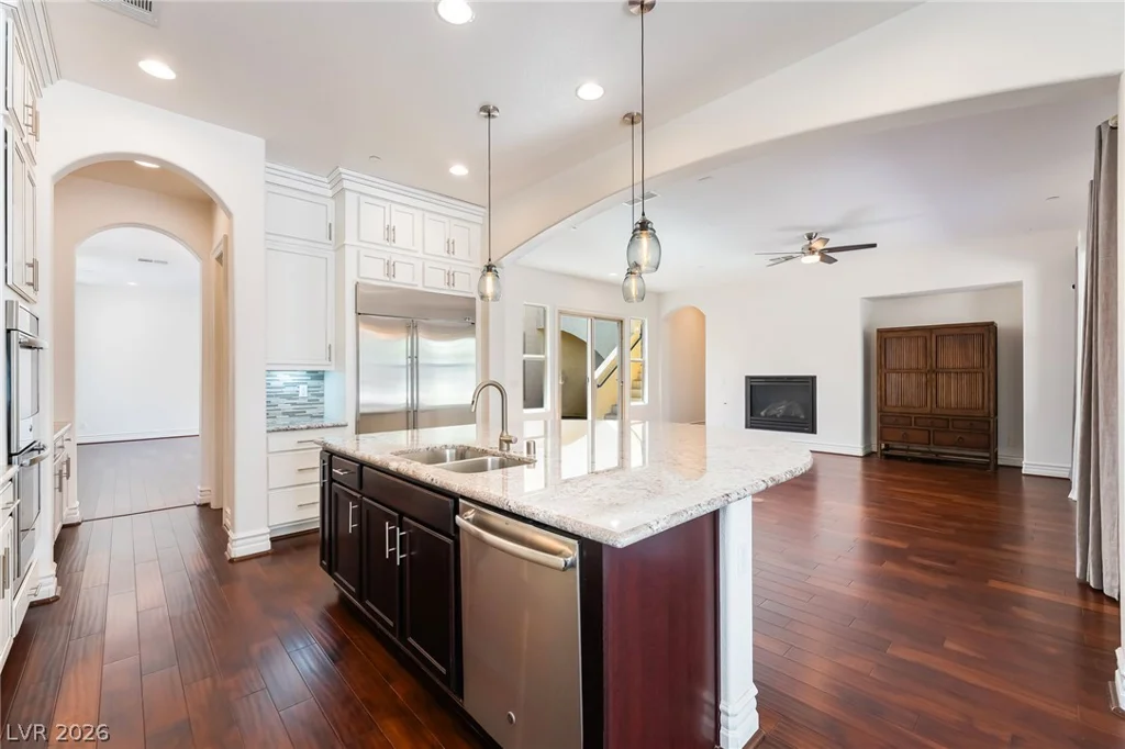 72 Rezzonico, Henderson, NV 89011
