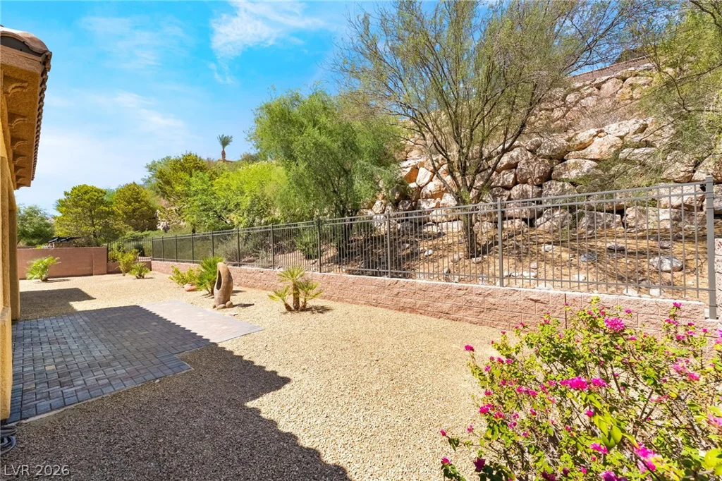 72 Rezzonico, Henderson, NV 89011