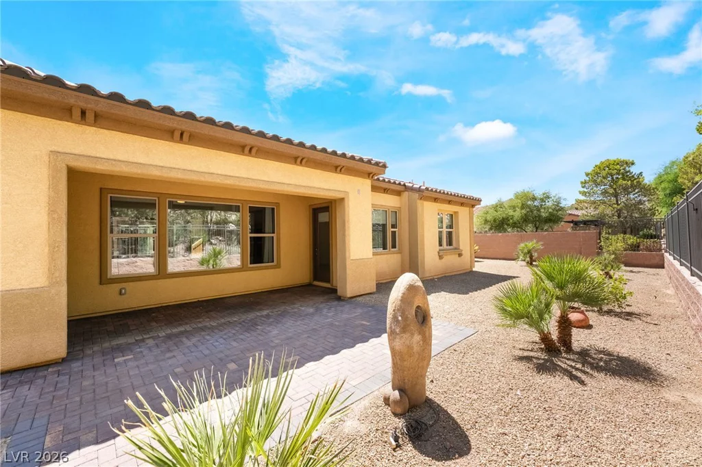 72 Rezzonico, Henderson, NV 89011