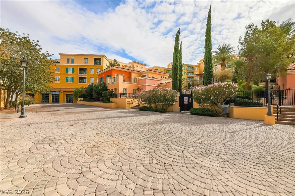 72 Rezzonico, Henderson, NV 89011