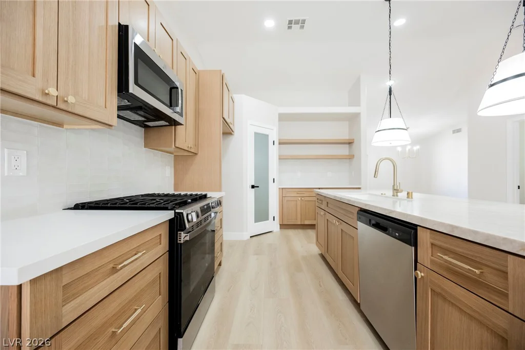 463 Palegold, Henderson, NV 89012