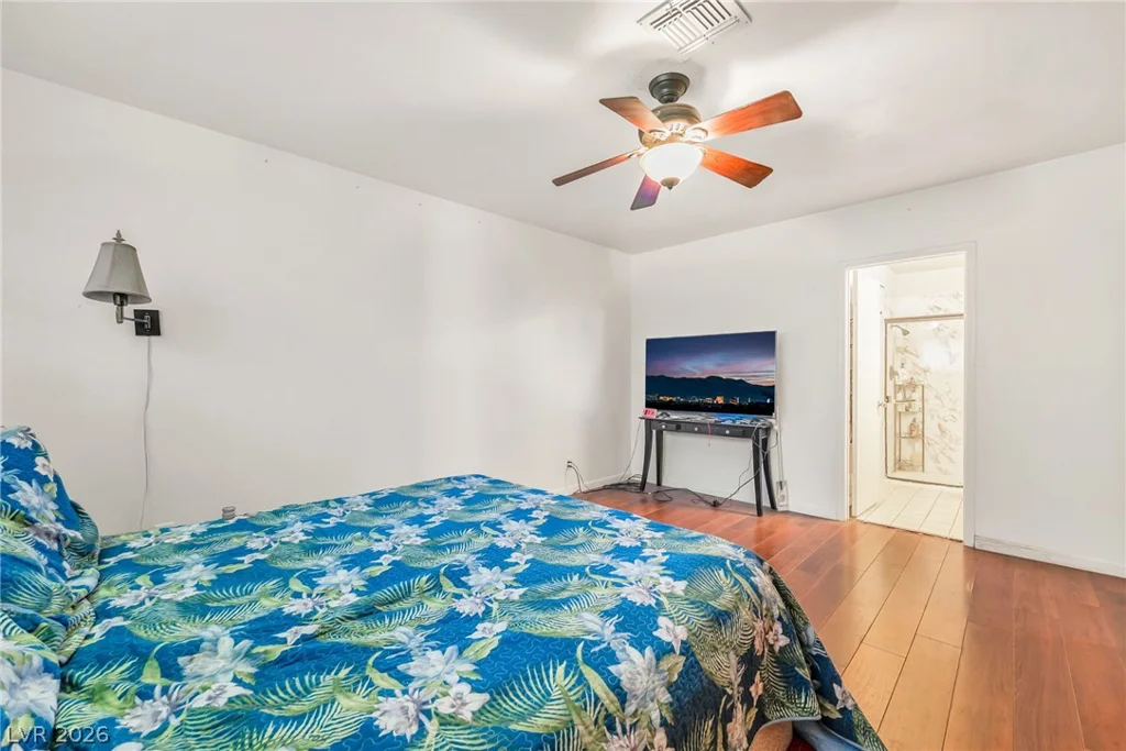 6604 Larchwood, Las Vegas, NV 89103