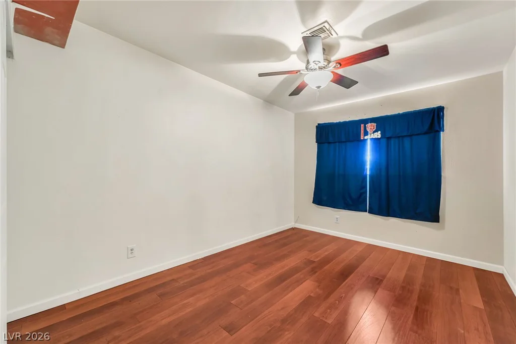 6604 Larchwood, Las Vegas, NV 89103