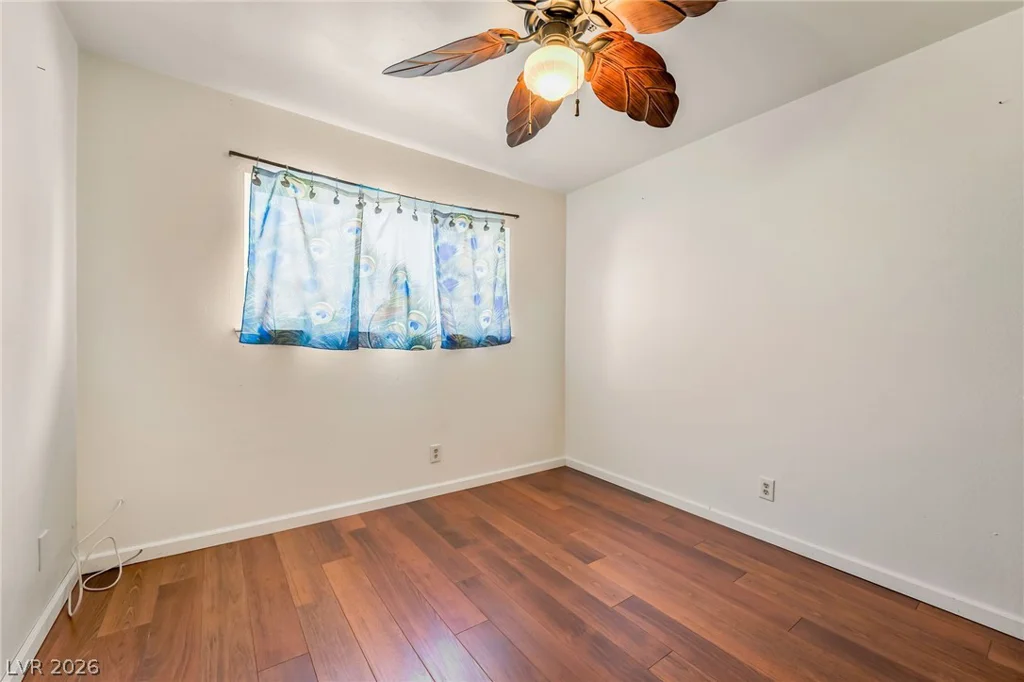 6604 Larchwood, Las Vegas, NV 89103