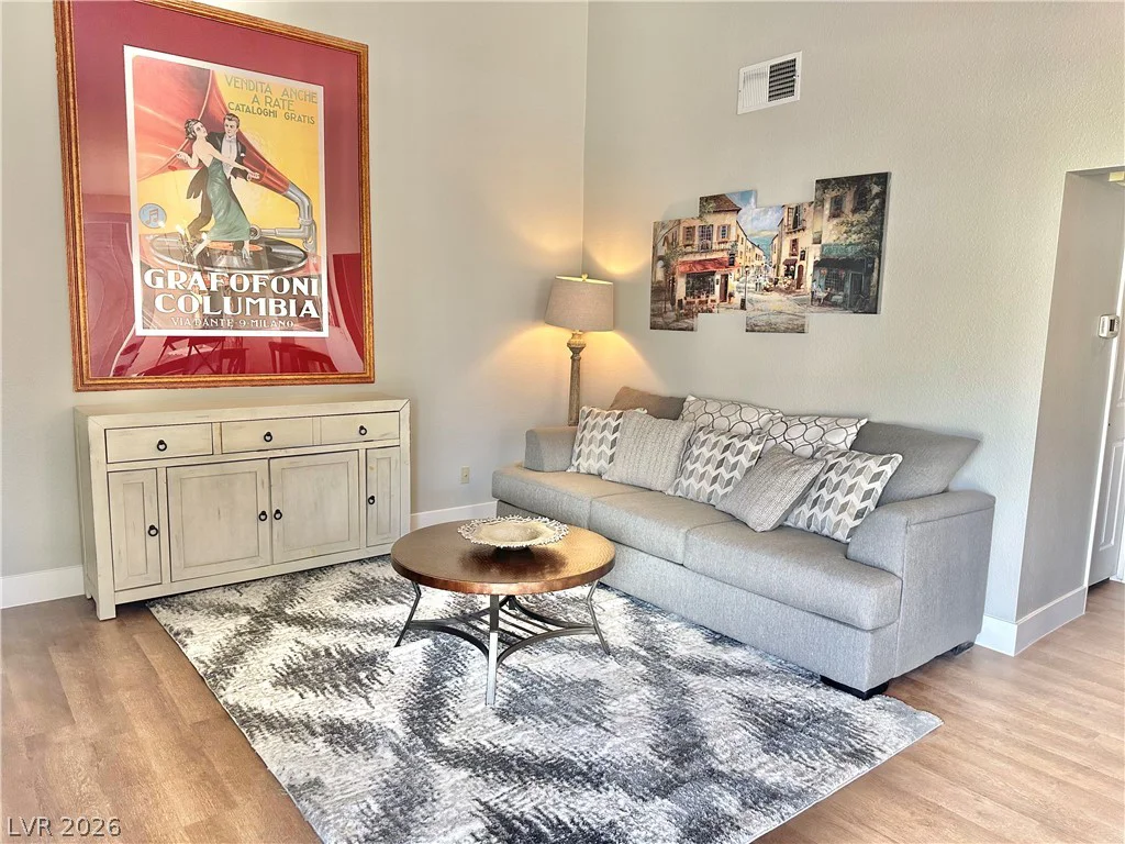 2716 LODESTONE, Las Vegas, NV 89117