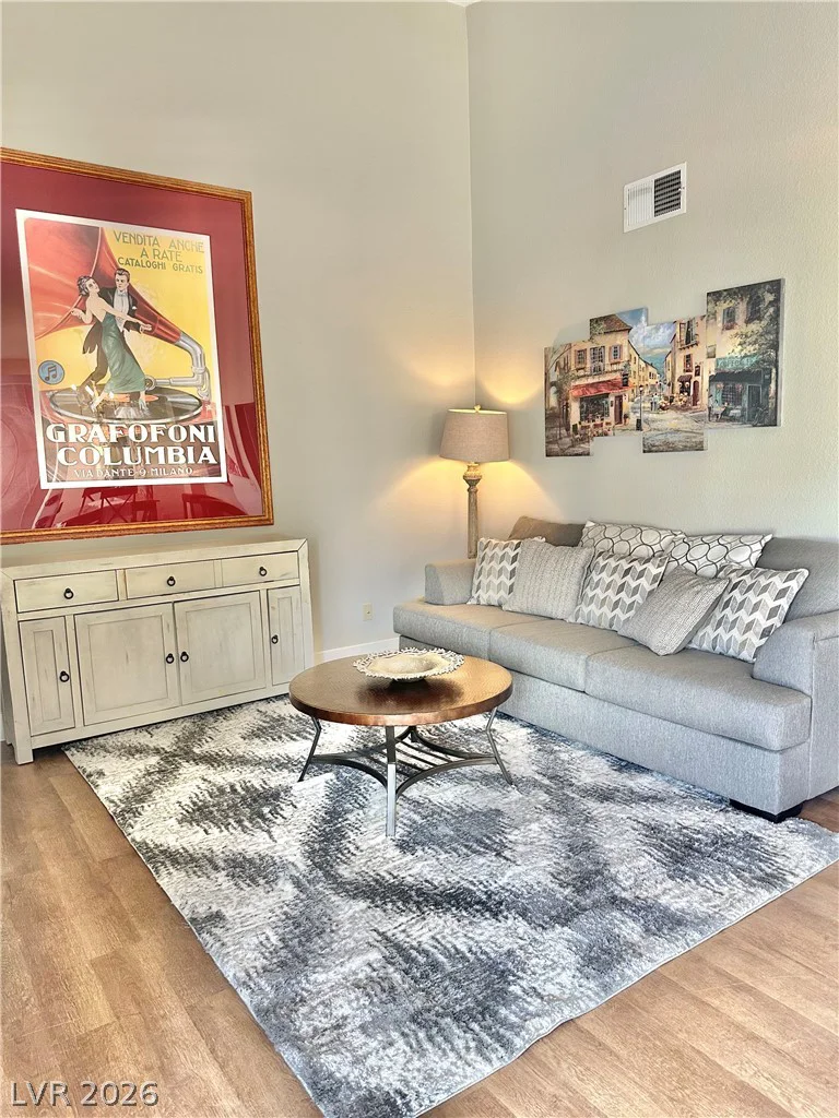 2716 LODESTONE, Las Vegas, NV 89117